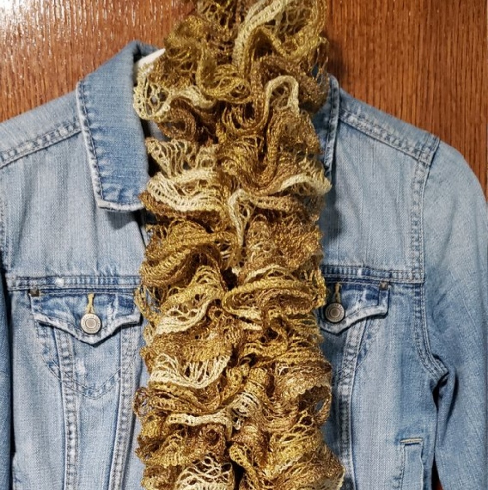 Hand Knitted Ruffle Scarf